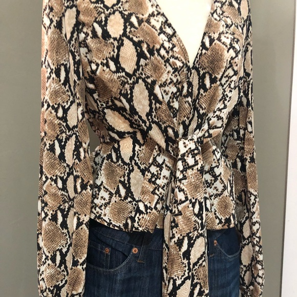 Snake Print Top - Picture 6 of 9